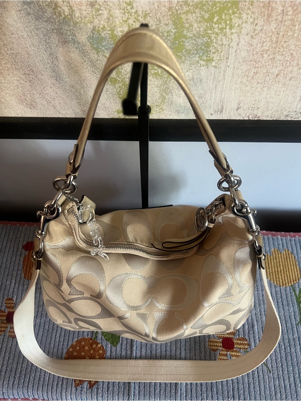 Coach 2006 Poppy Signature Gold Khaki Sparkly Hobo Shoulder Crossbody Y2K Bag - Picture 9 of 16